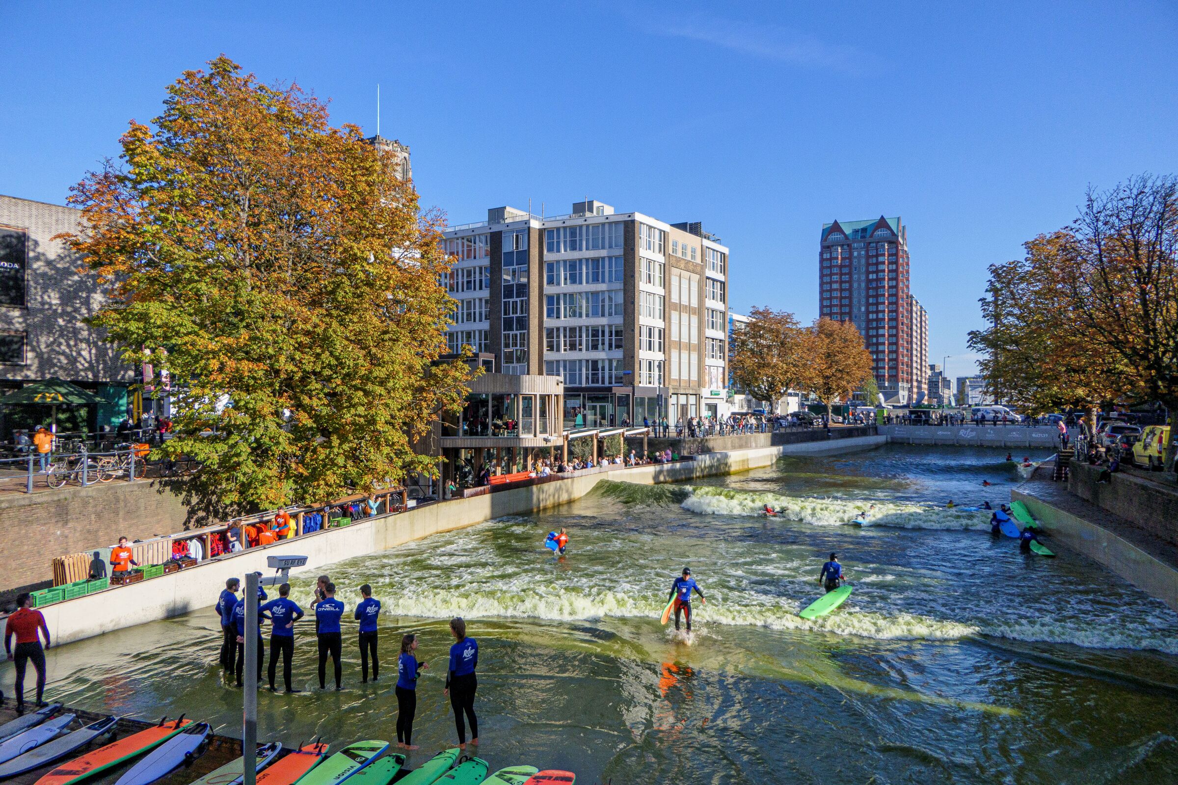RiF010: een surfparadijs middenin de stad!