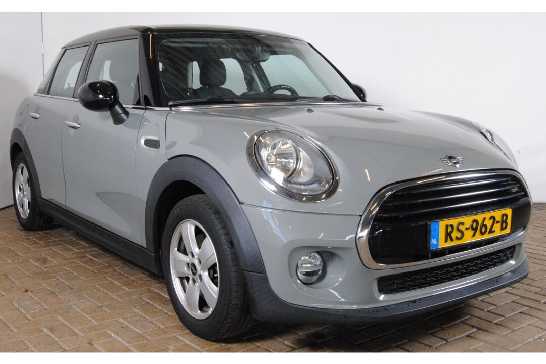 MINI Cooper Mini 1.5 Salt Bns. |BT|5-Deurs|Bluetooth|Cruise Control ...