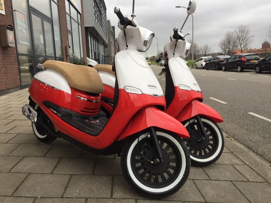 vakgaragereneblankenstein_leenscooter2