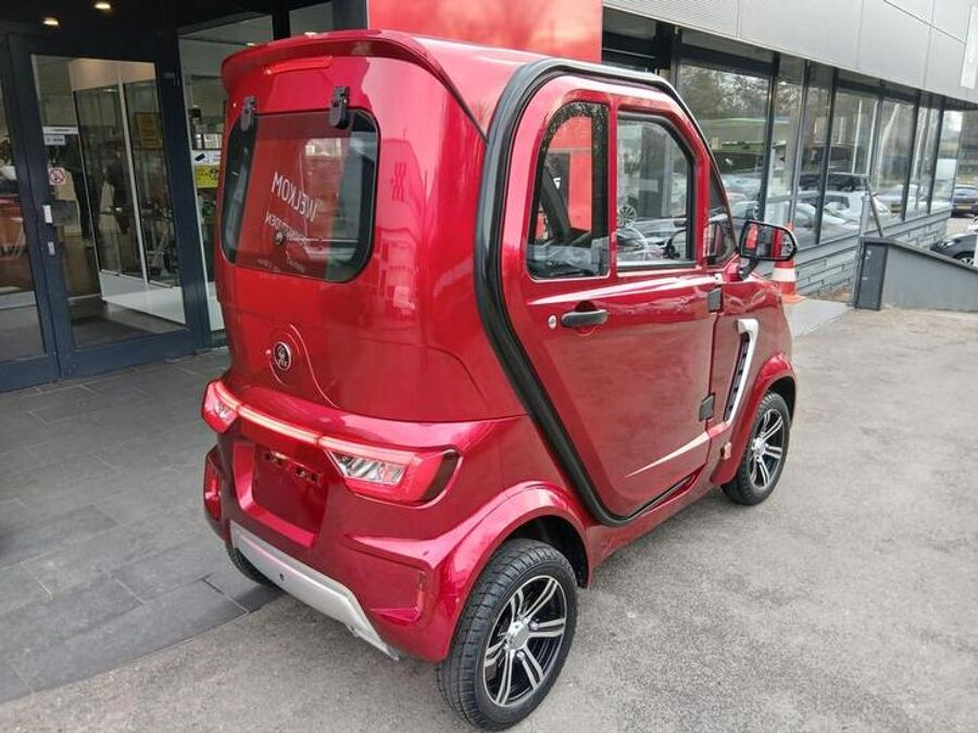 38d0d7eb-1e68-45d5-9195-6ffaf9124902