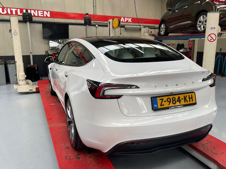 Boertien-Tesla-Specialist-5